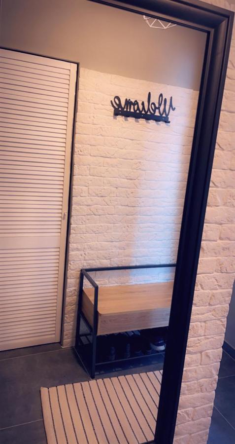 Lovely 2 In The Center Of The Apartment *